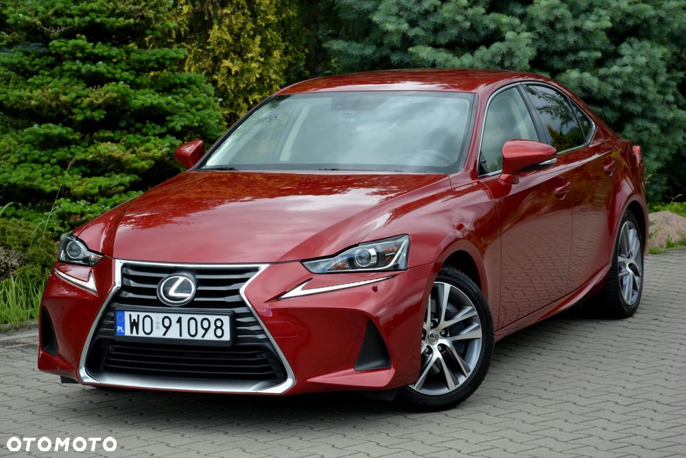 Lexus IS 200t / 300 Prestige - 13