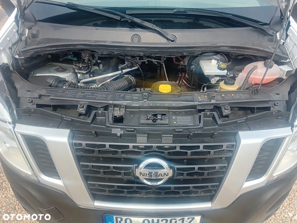 Nissan NV-400 - 25