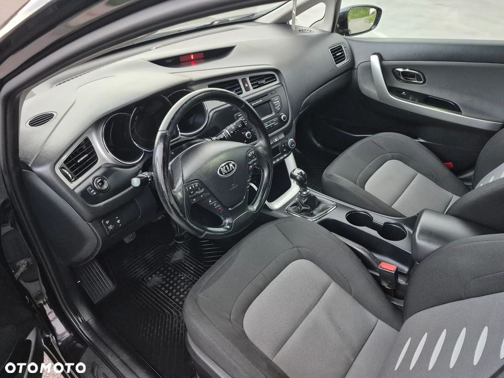 Kia Ceed 1.6 GDI Business Line - 19