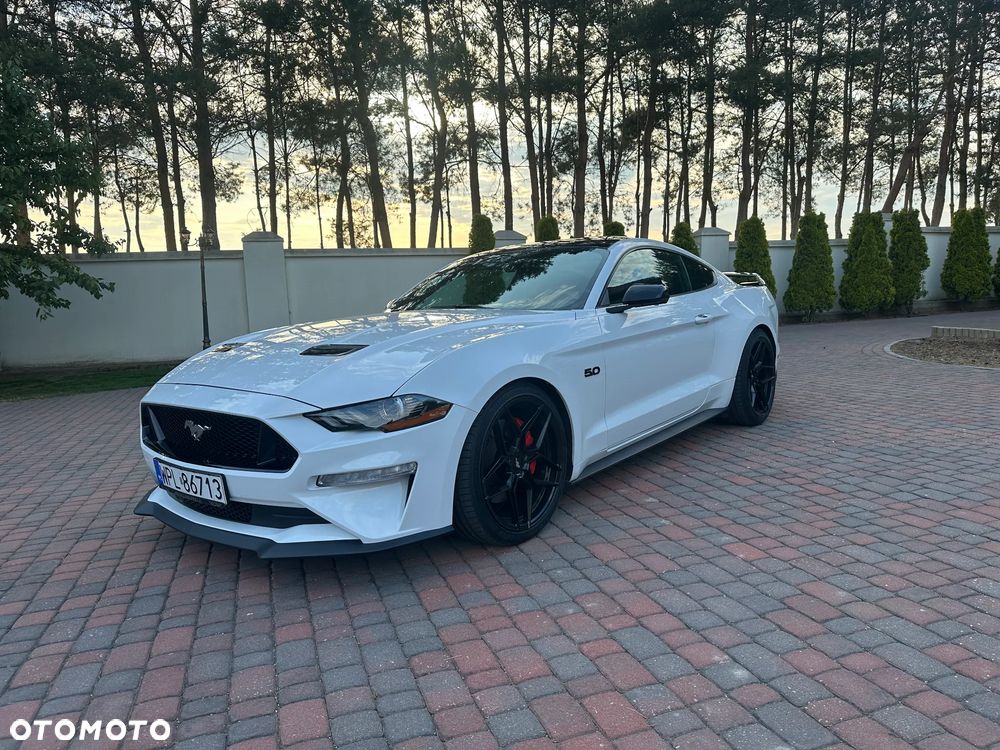 Ford Mustang - 1