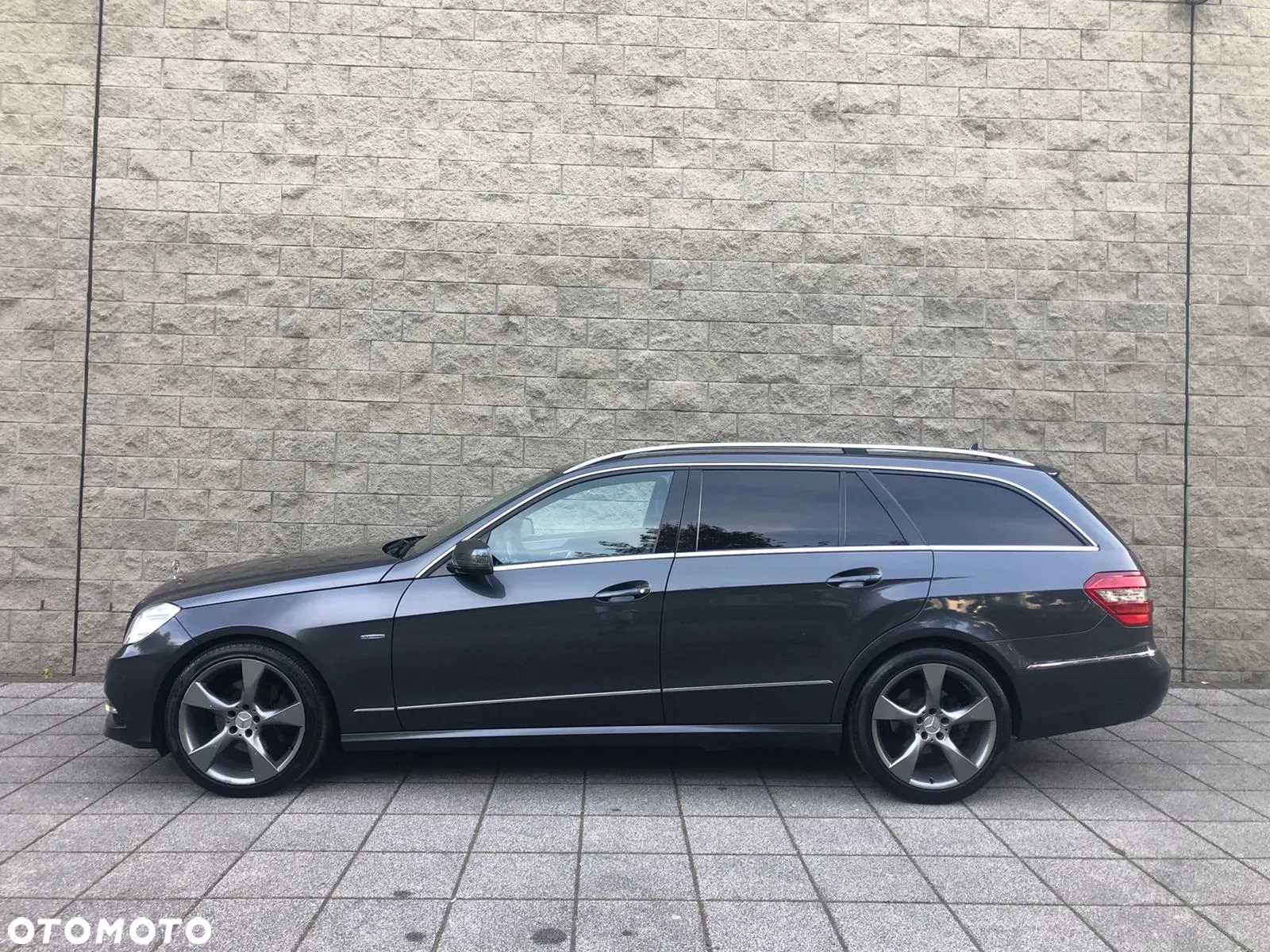 Mercedes-Benz Klasa E 250 CGI BlueEffICIENCY Avantgarde - 5