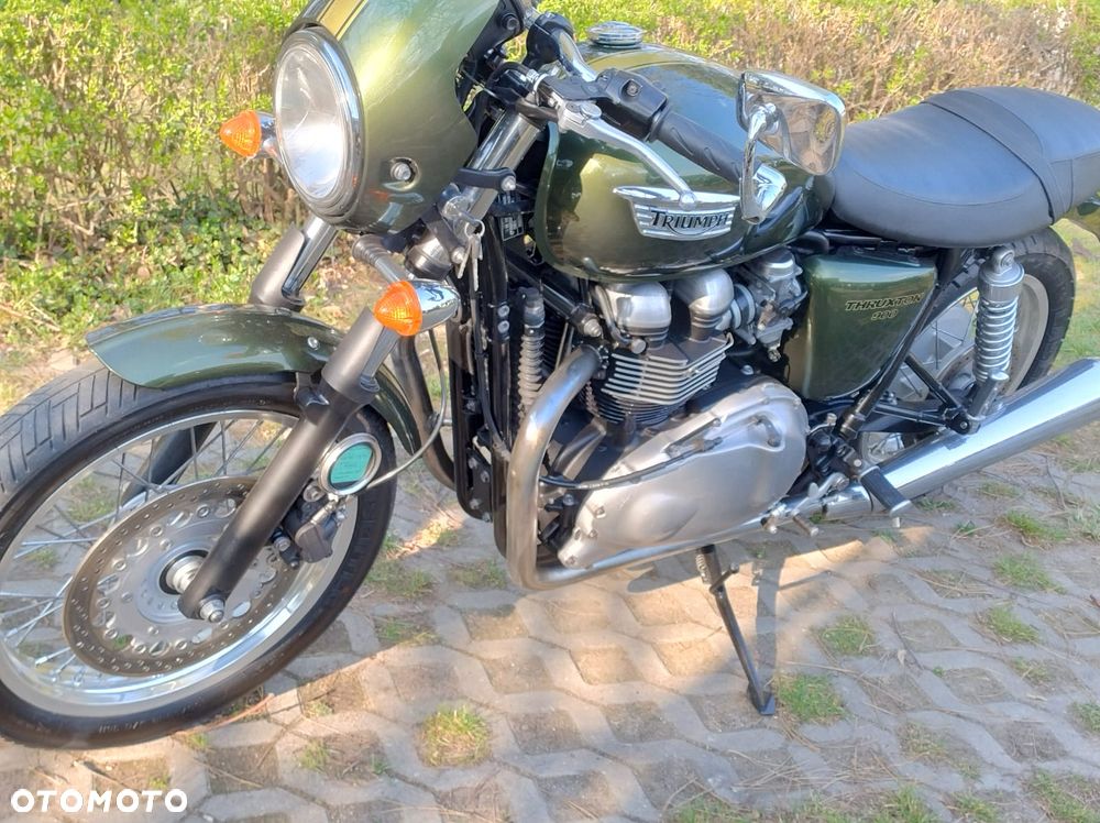 Triumph Thruxton - 18
