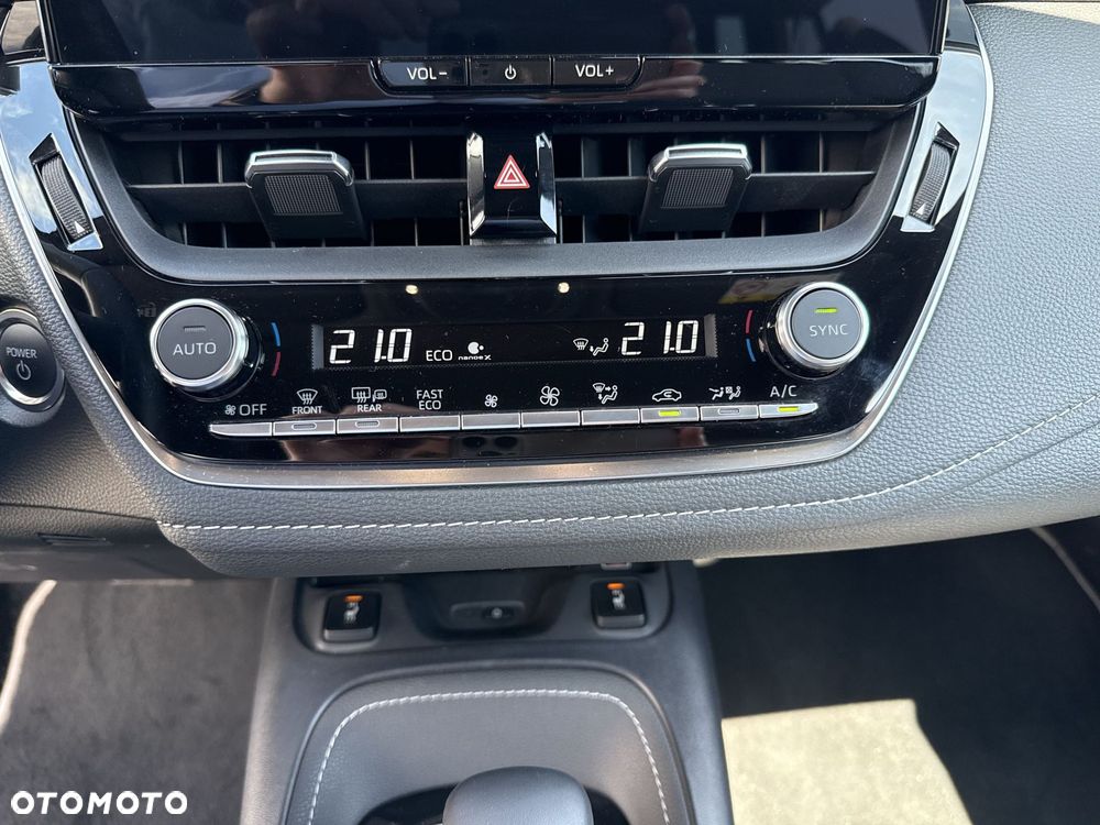 Toyota Corolla 1.8 Hybrid Style - 16