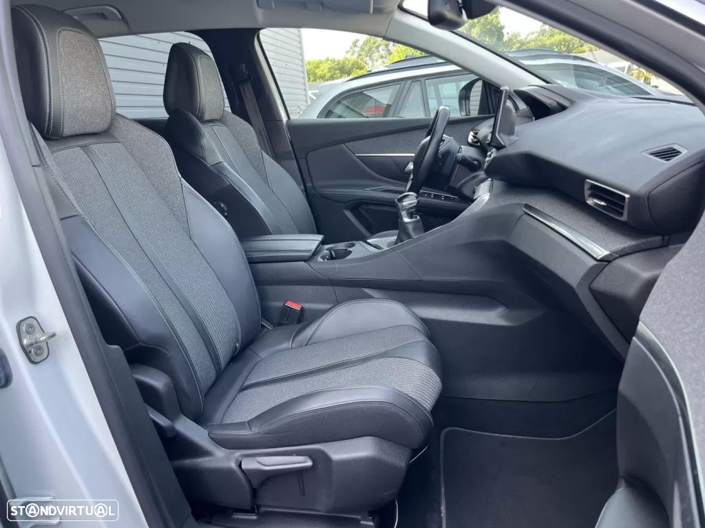 Peugeot 3008 1.2 PureTech Allure Pack - 46