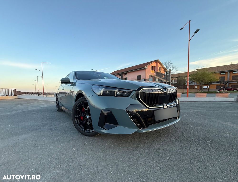 BMW Seria 5 520i AT MHEV - 1
