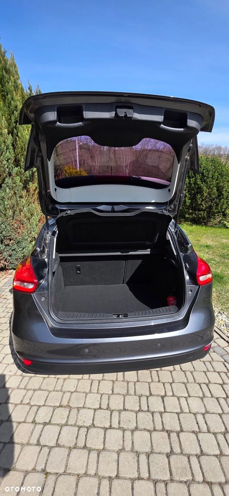 Ford Focus 1.6 Trend - 11