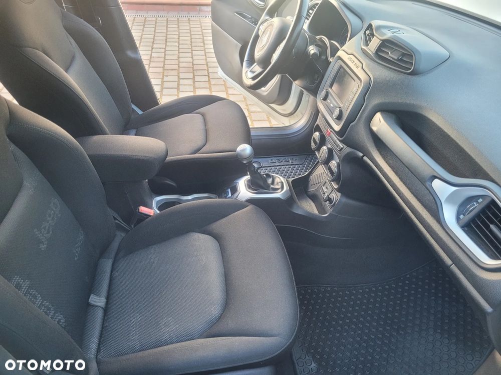 Jeep Renegade 1.6 E-TorQ Longitude - 11