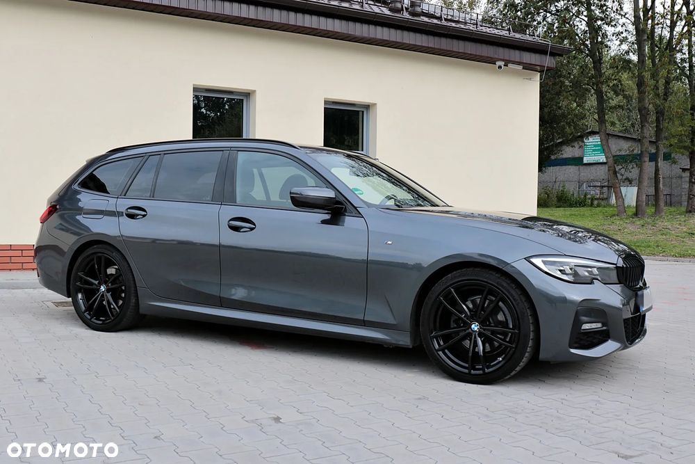 BMW Seria 3 320d Touring M Sport - 3