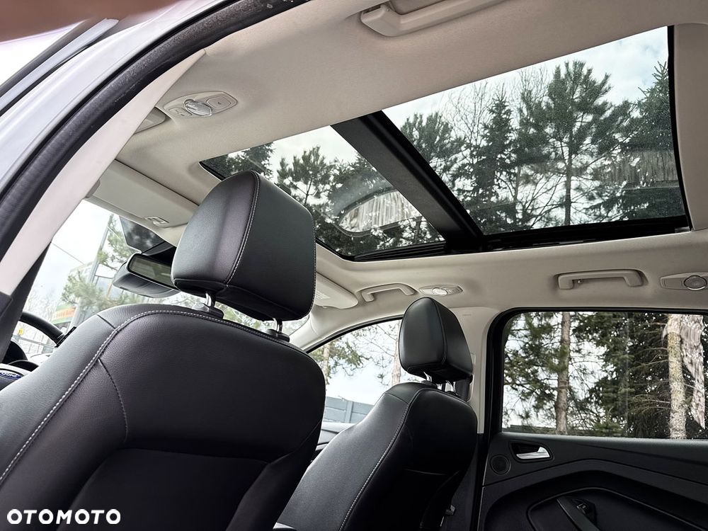 Ford Kuga 2.0 TDCi 4x4 Titanium - 32