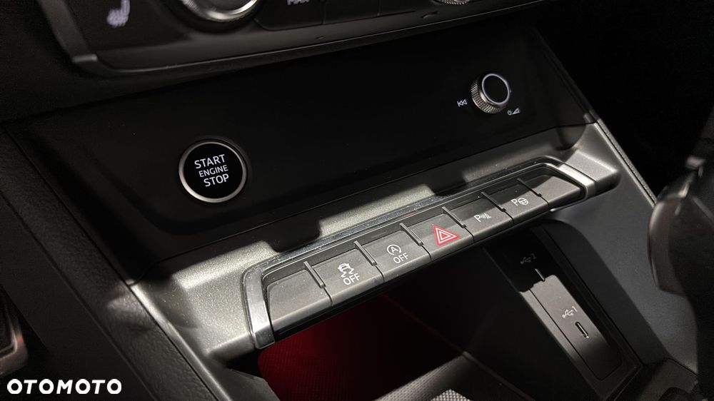 Audi Q3 35 TFSI mHEV S-Line S tronic - 28
