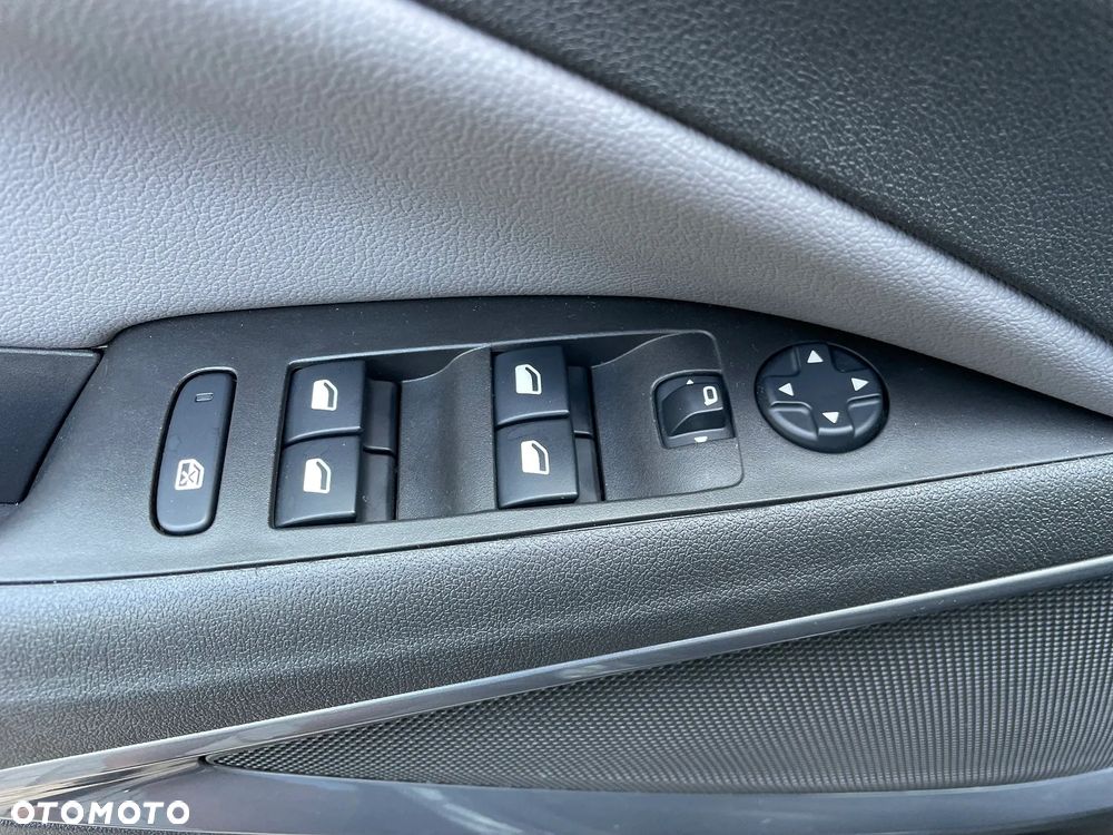 Opel Crossland X 1.2 Start/Stop Ultimate - 30