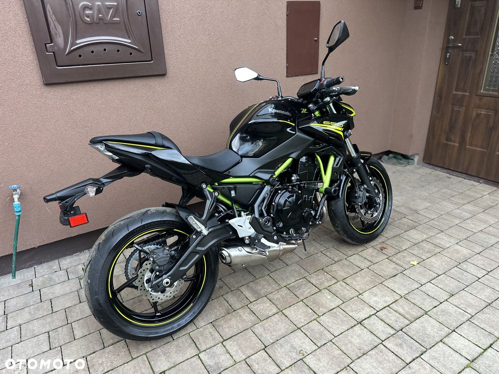 Kawasaki Z 650 - 23