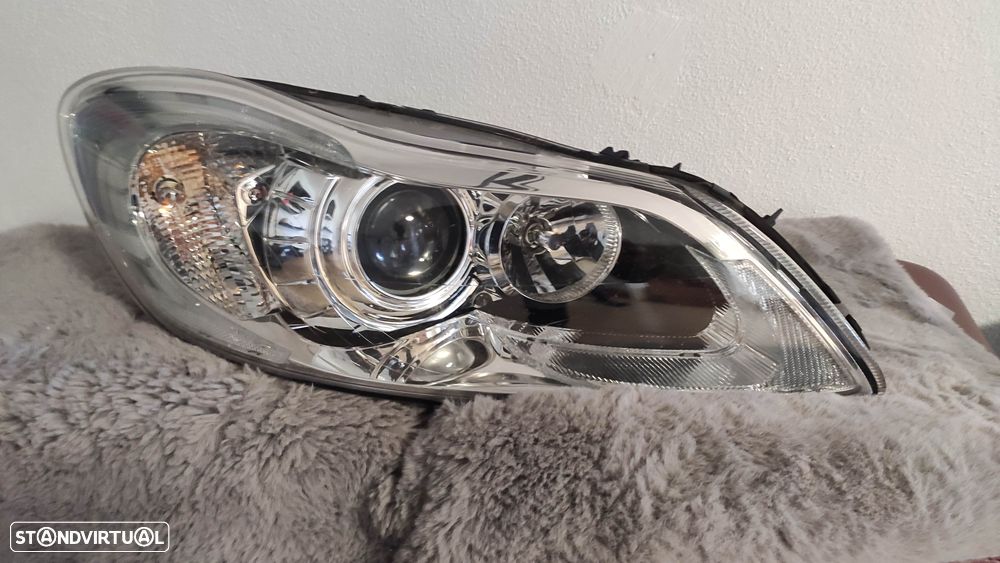 farol direito bi-xenon Volvo C30 facelift - 4