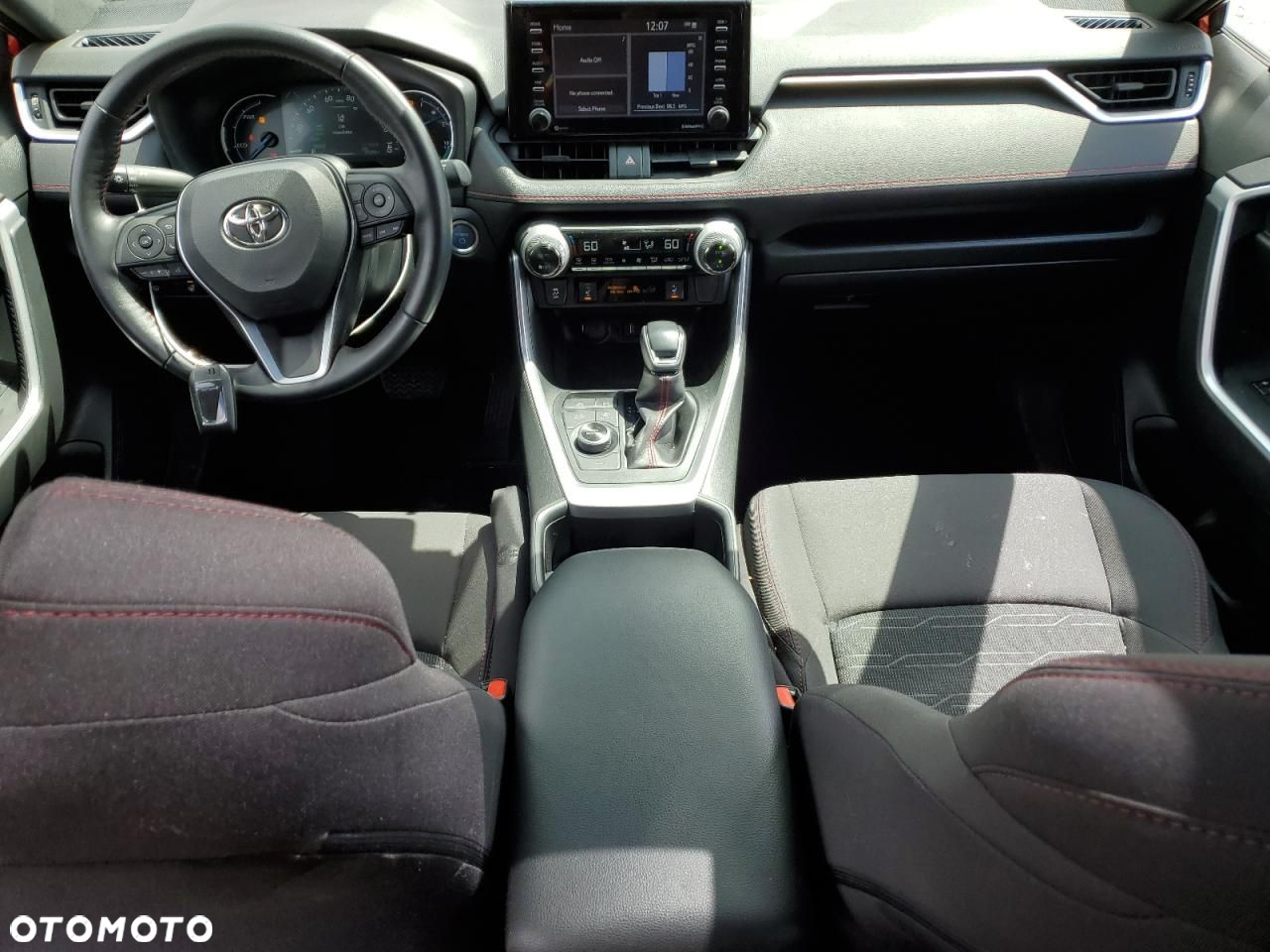 Toyota RAV4 - 8