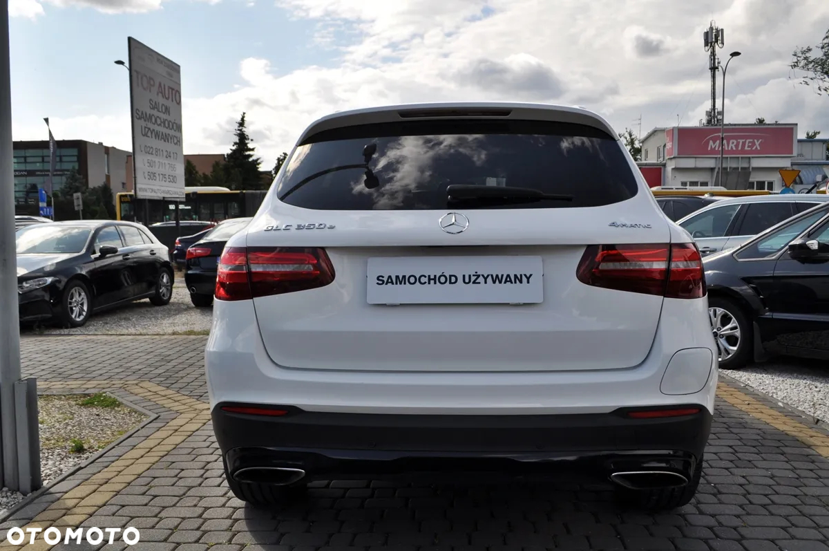 Mercedes-Benz GLC 350 e 4Matic 7G-TRONIC AMG Line - 12