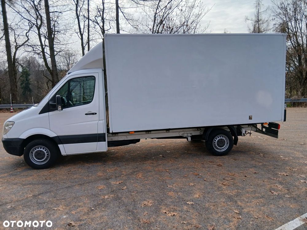 Mercedes-Benz Sprinter - 4