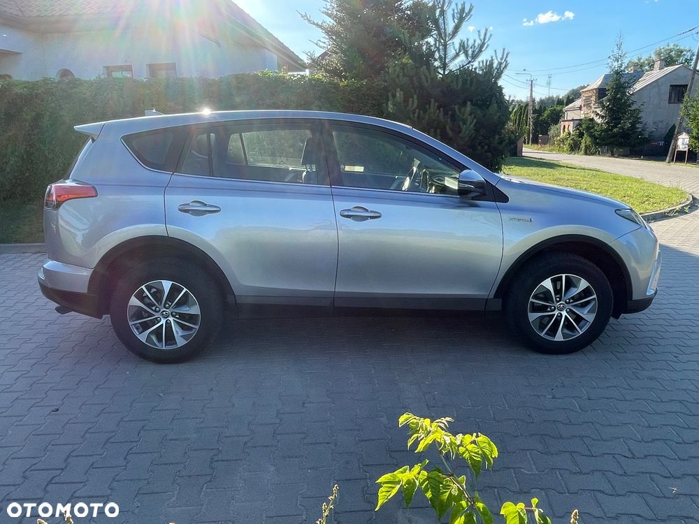 Toyota RAV4 - 7