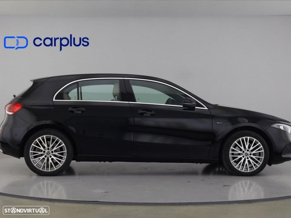 Mercedes-Benz A 250 e Progressive - 8