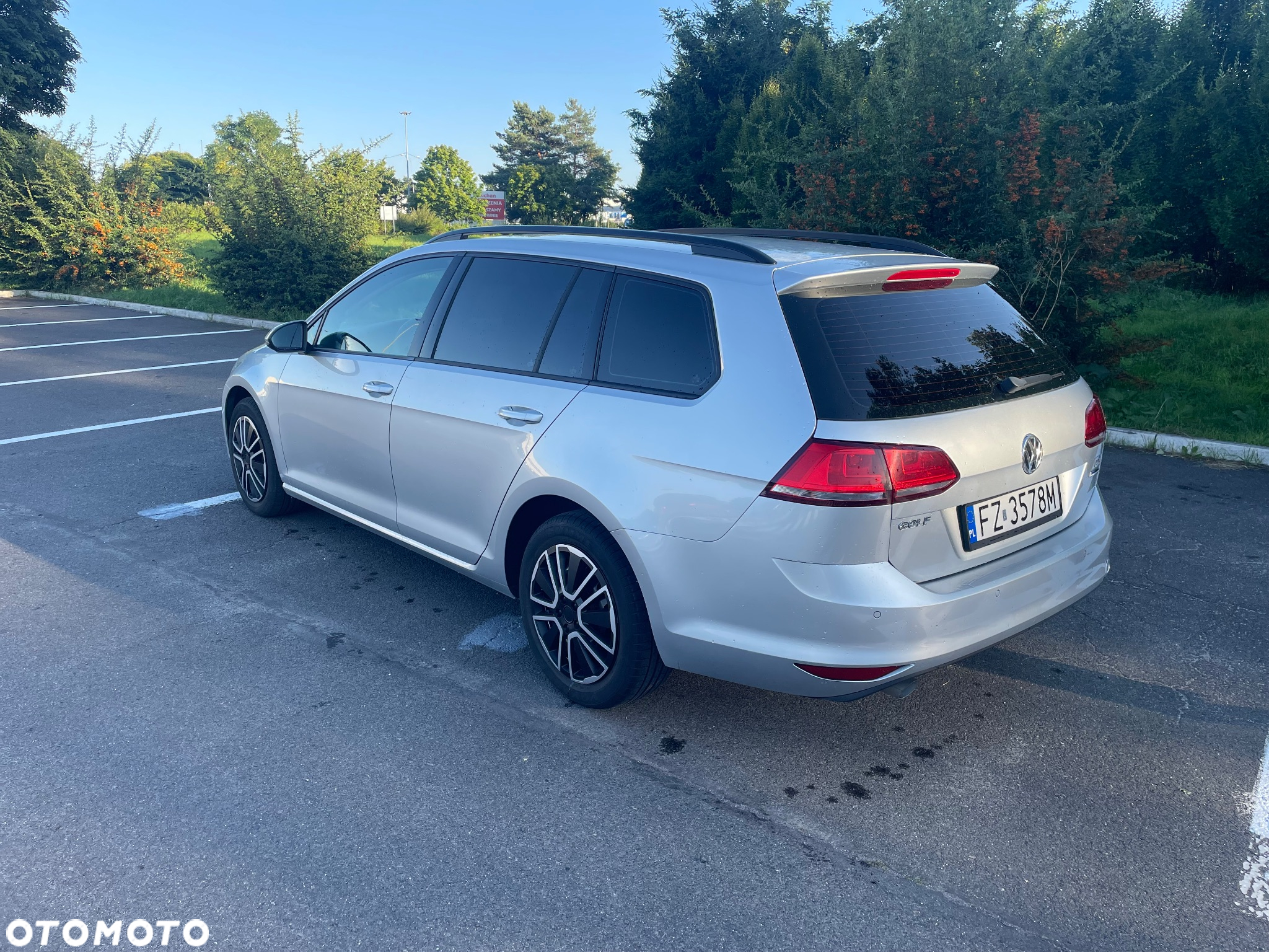 Volkswagen Golf VII 1.6 TDI BlueMotion Trendline - 6