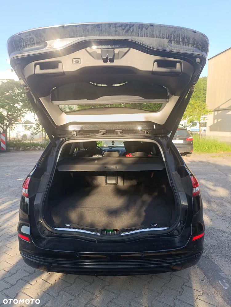Ford Mondeo 2.0 Hybrid Titanium - 13