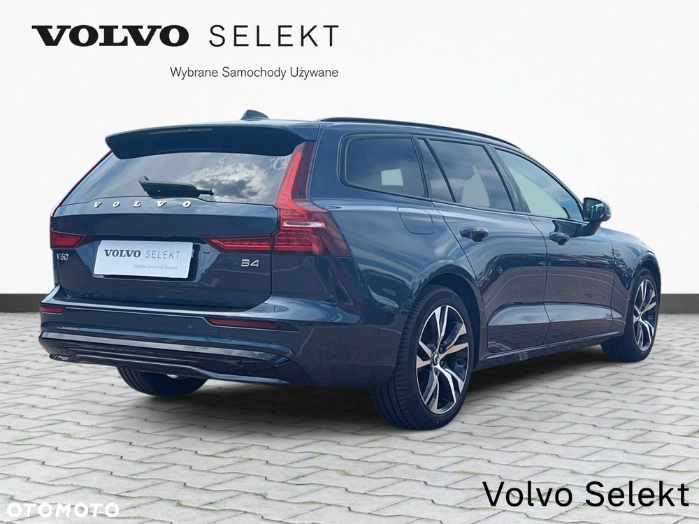 Volvo V60 B4 B Plus Dark - 6