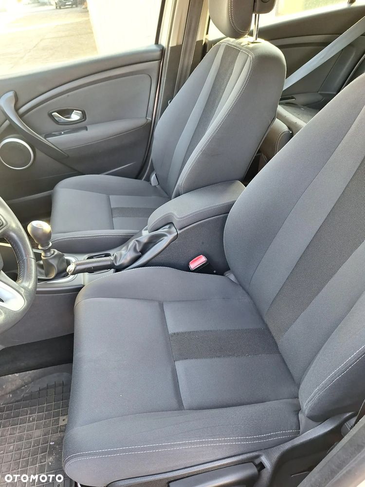 Renault Megane 1.6 16V Dynamique - 4