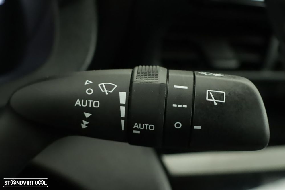 Toyota Yaris Cross 1.5 HDF Comfort - 17