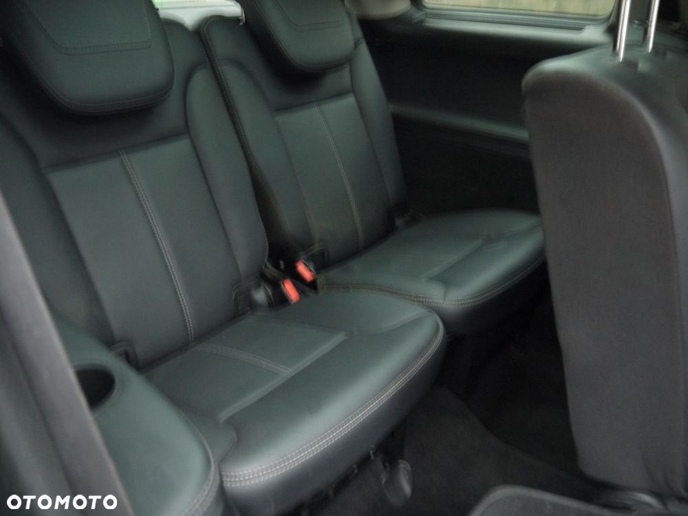 Mercedes-Benz GL 350 CDI BlueEff - 12