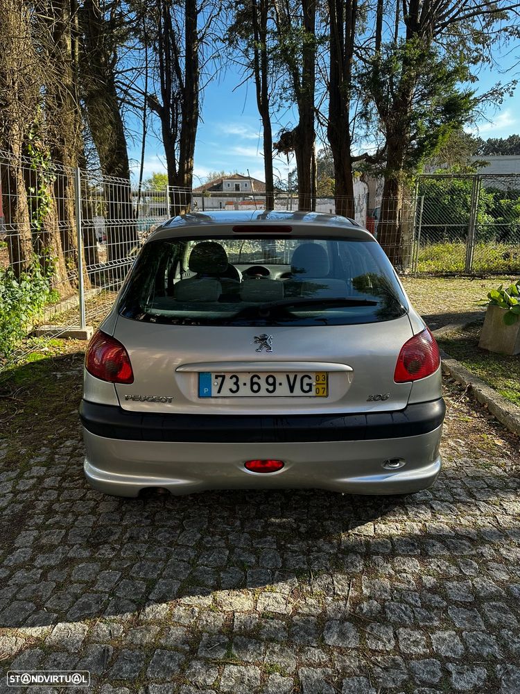 Peugeot 206 1.1 XT - 11