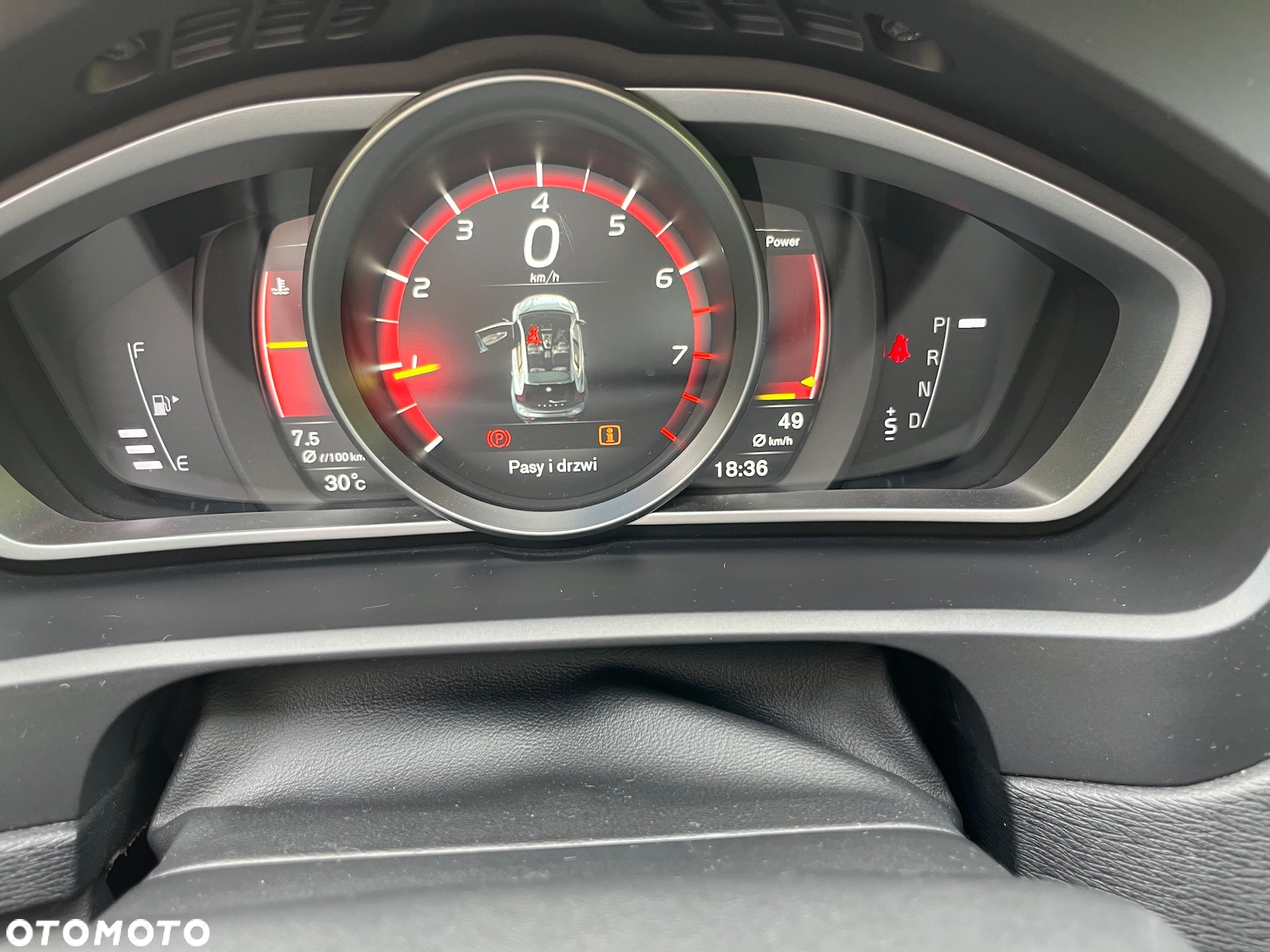 Volvo V40 T3 Drive-E Inscription - 9