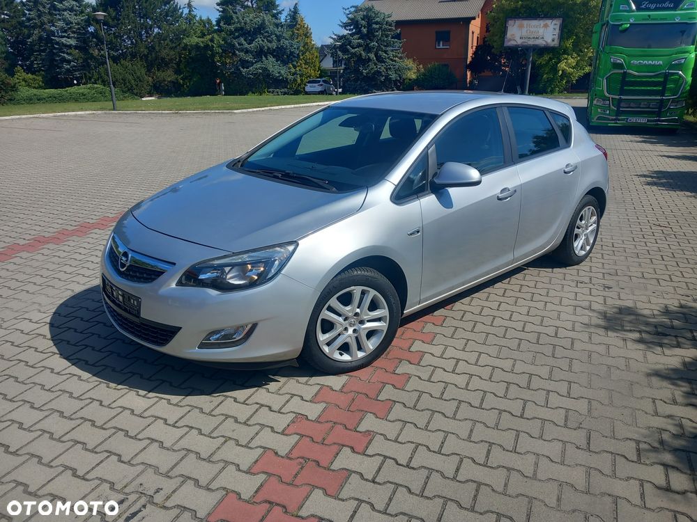 Opel Astra 1.4 T Sport - 2