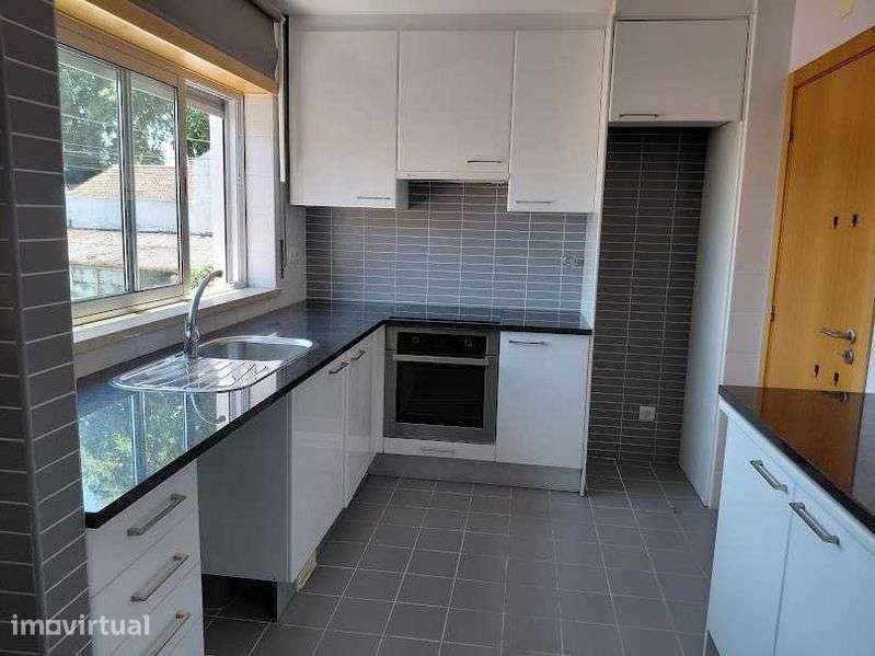 Apartamento T3 semi-novo- Alcobaça - centro histórico - Grande imagem: 3/12