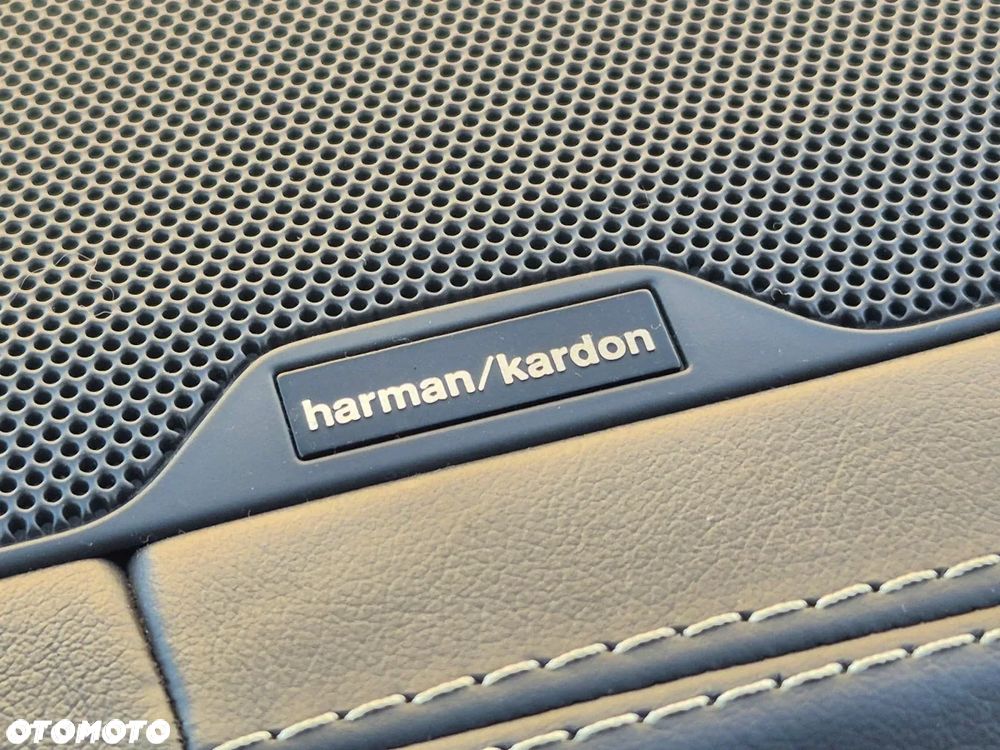 Volvo XC 60 D5 AWD R-Design Momentum - 9