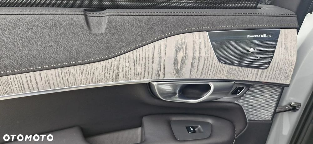 Volvo XC 90 T8 AWD Plug-In Hybrid Ultimate Bright 7os - 22