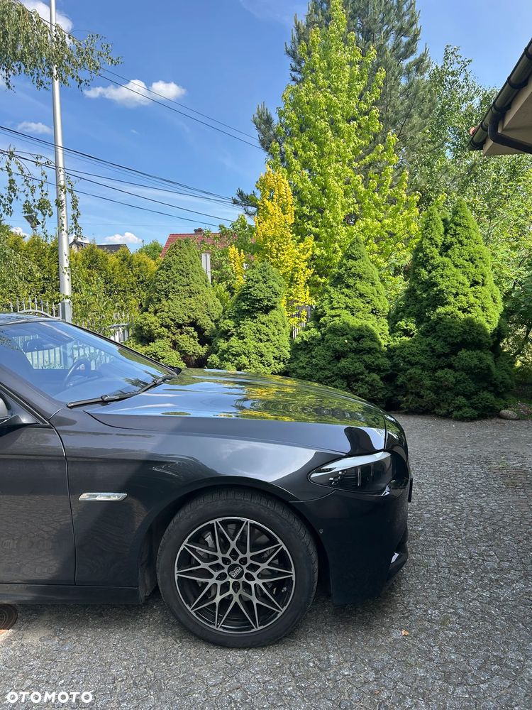 BMW Seria 5 535d xDrive Sport-Aut - 13