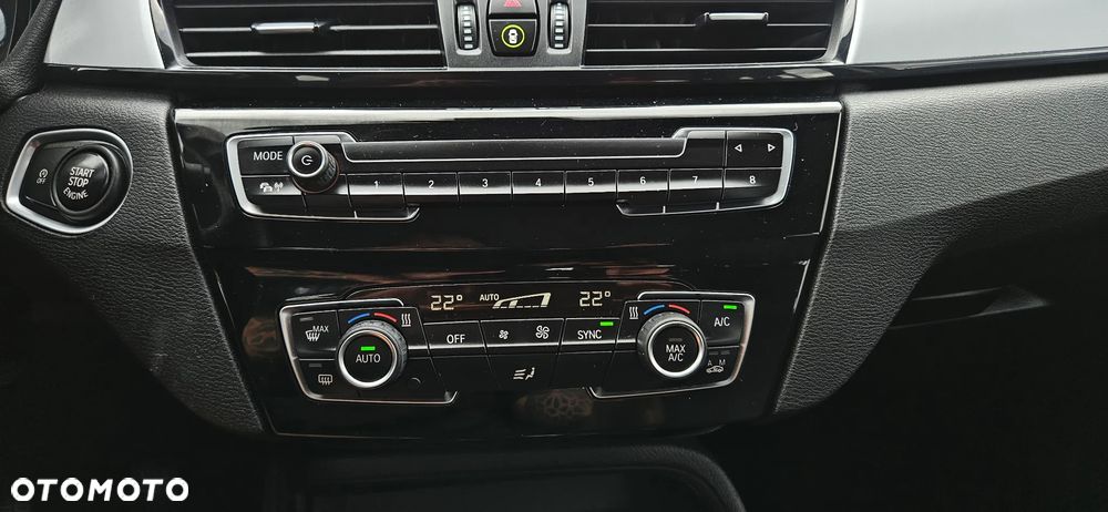 BMW X1 sDrive18d xLine - 14