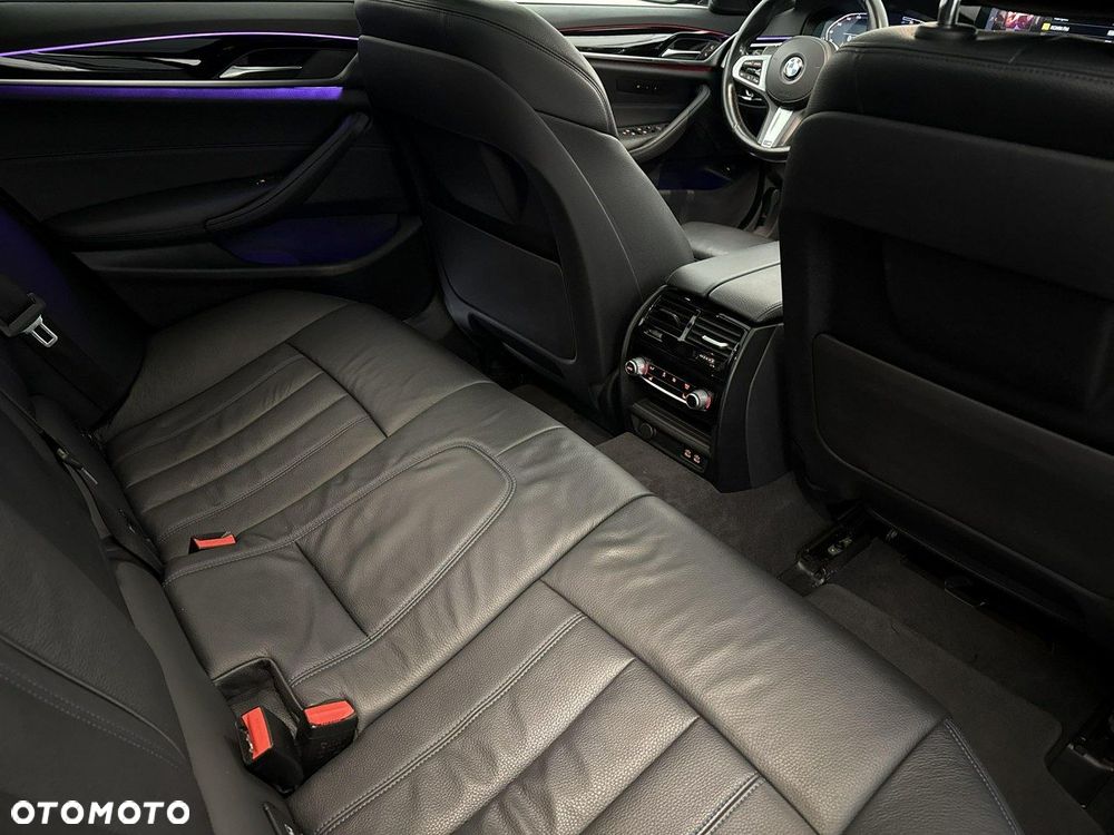 BMW Seria 5 - 26