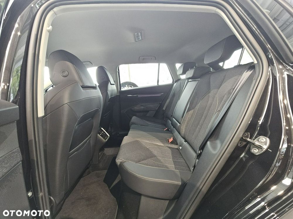Skoda Elroq 60 63kWh - 9