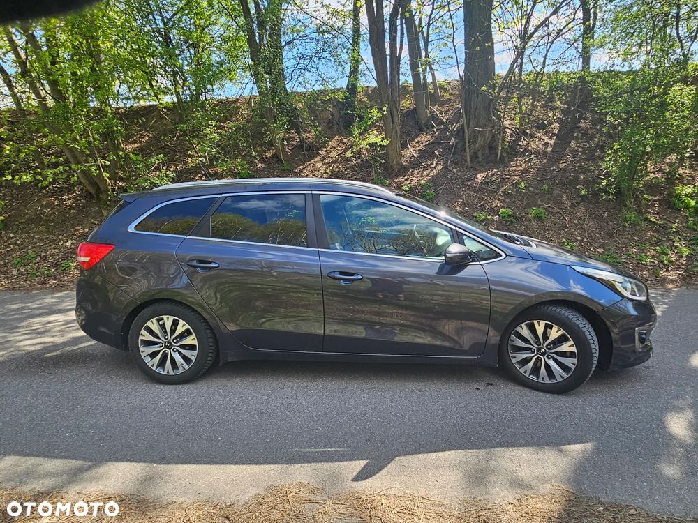 Kia Ceed 1.6 CRDi L - 6