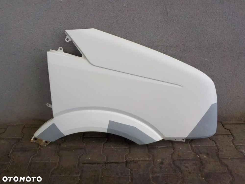 VW CRAFTER BŁOTNIK PRAWY PRZÓD BEZ RDZY - 1