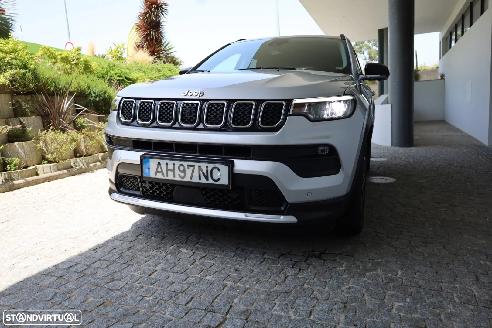 Jeep Compass 1.3 T Limited - 10