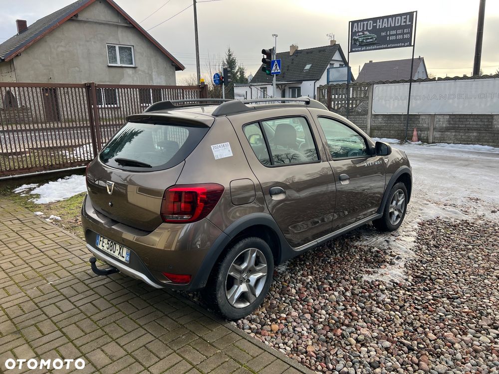 Dacia Sandero Stepway Blue dCi 95 Essential - 4