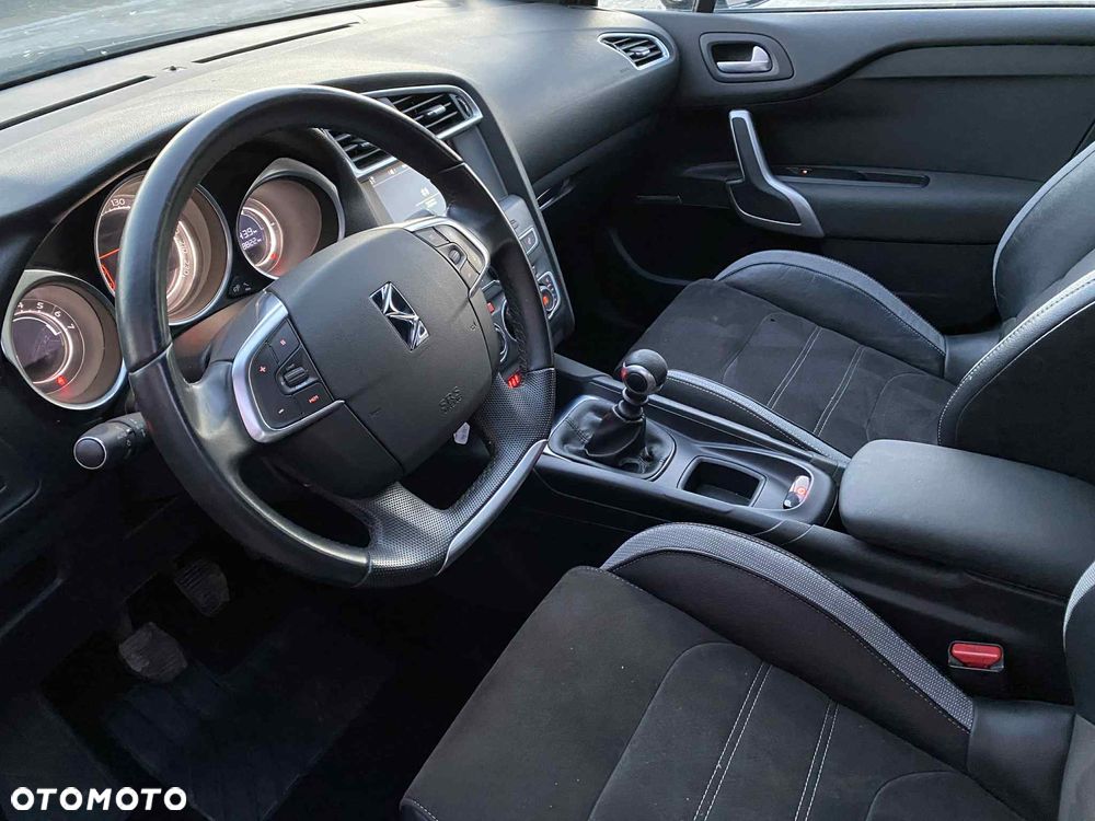 DS Automobiles DS 4 - 13