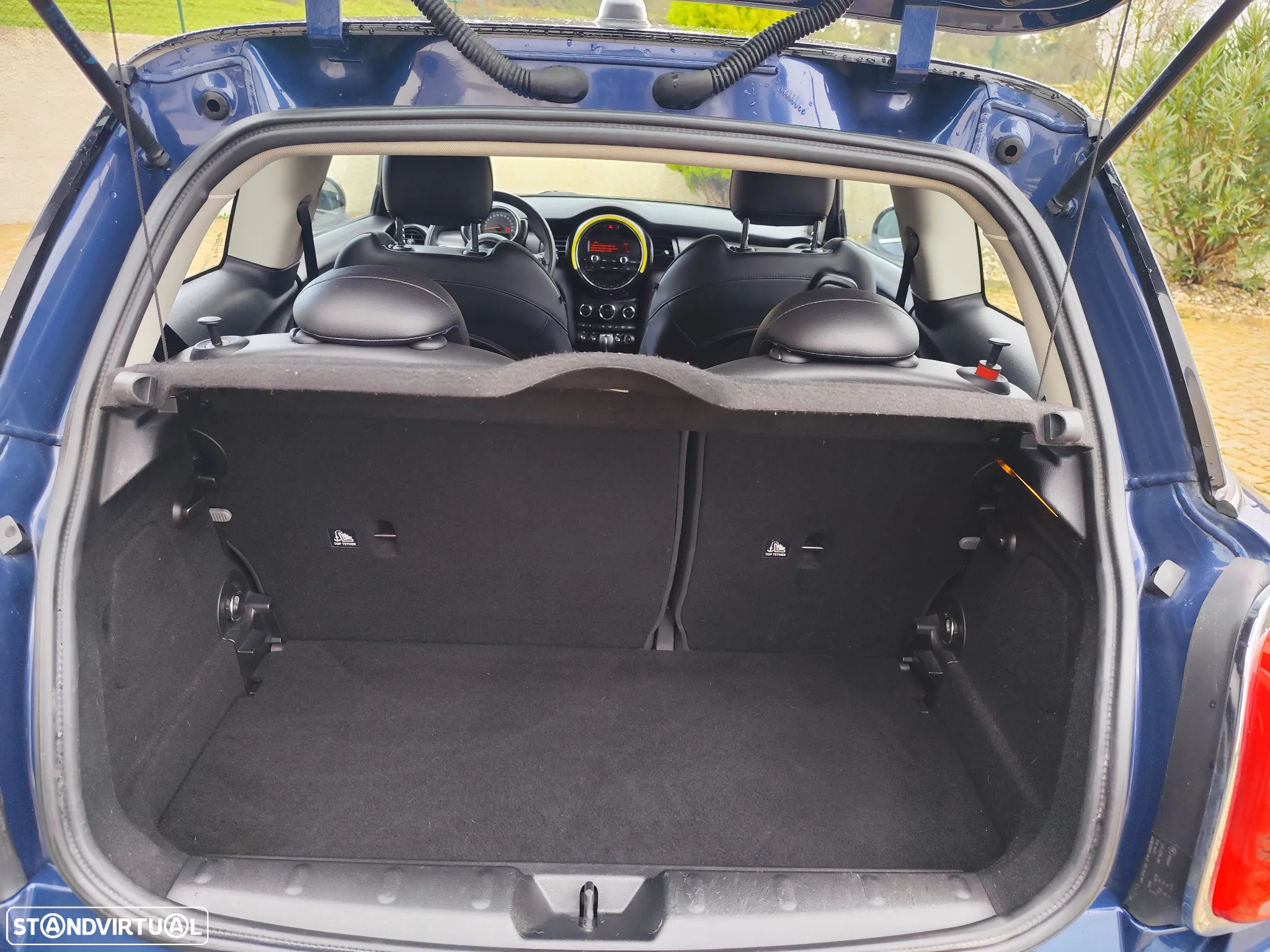 MINI 3 Portas Cooper D - 15