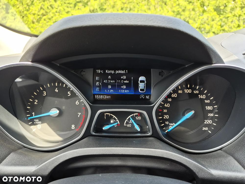Ford Kuga 1.5 EcoBoost 2x4 Titanium - 11