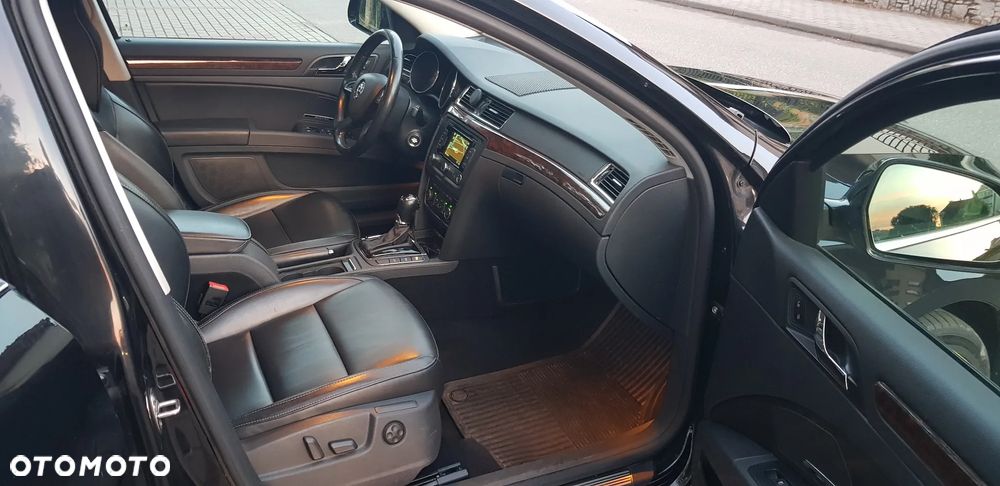 Skoda Superb 2.0 TDI Elegance DSG - 11