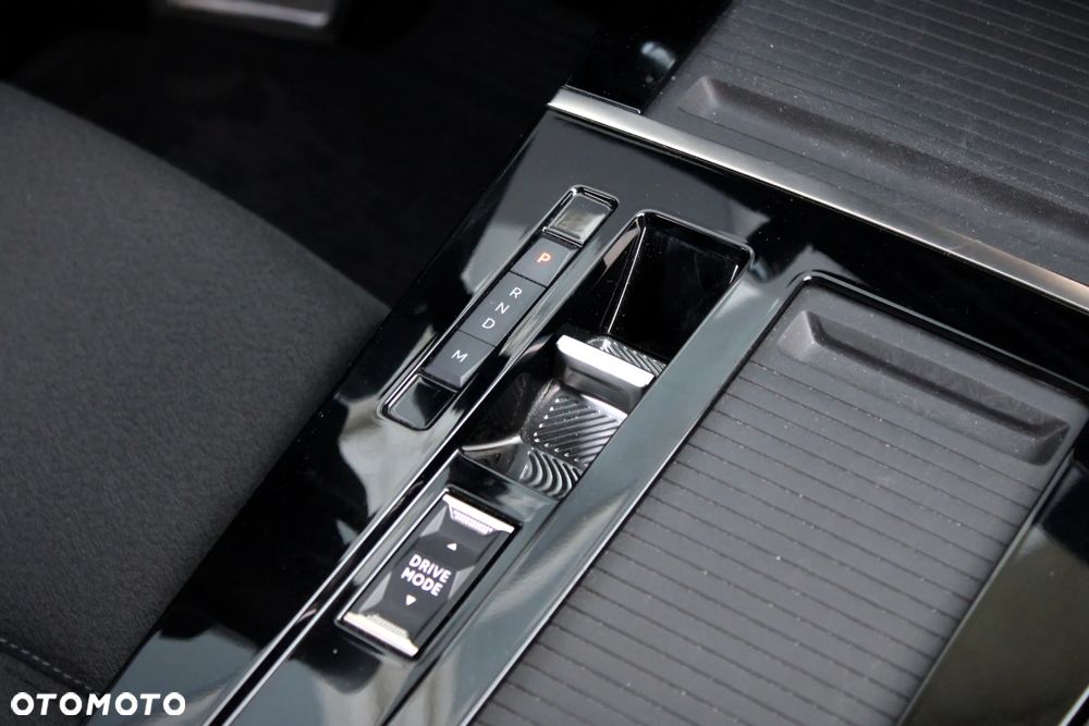 Opel Astra 1.2 T GS S&S - 31