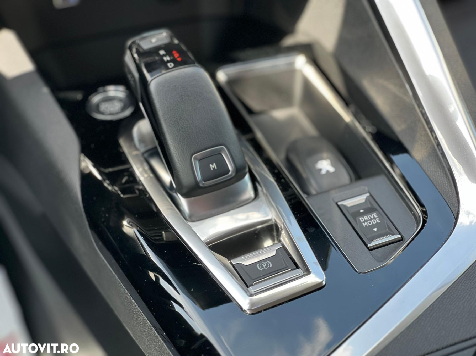 Peugeot 3008 PureTech 130 Stop & Start EAT6 Allure - 12