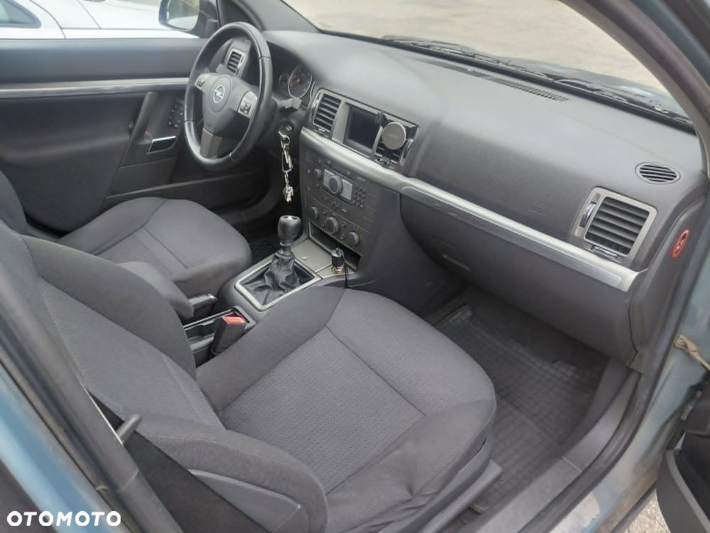 Opel Vectra 1.9 CDTI Essentia - 10