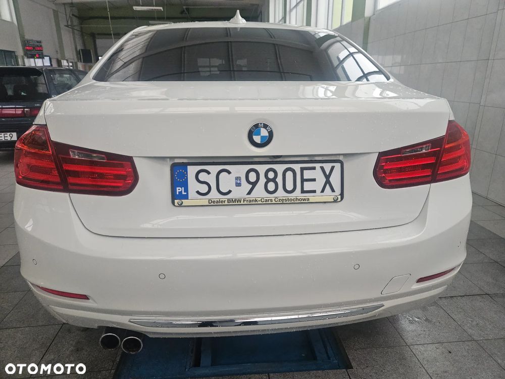 BMW Seria 3 330d Blue Performance Luxury Line - 6